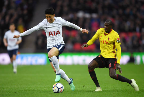 球和强劲比 球和强劲比